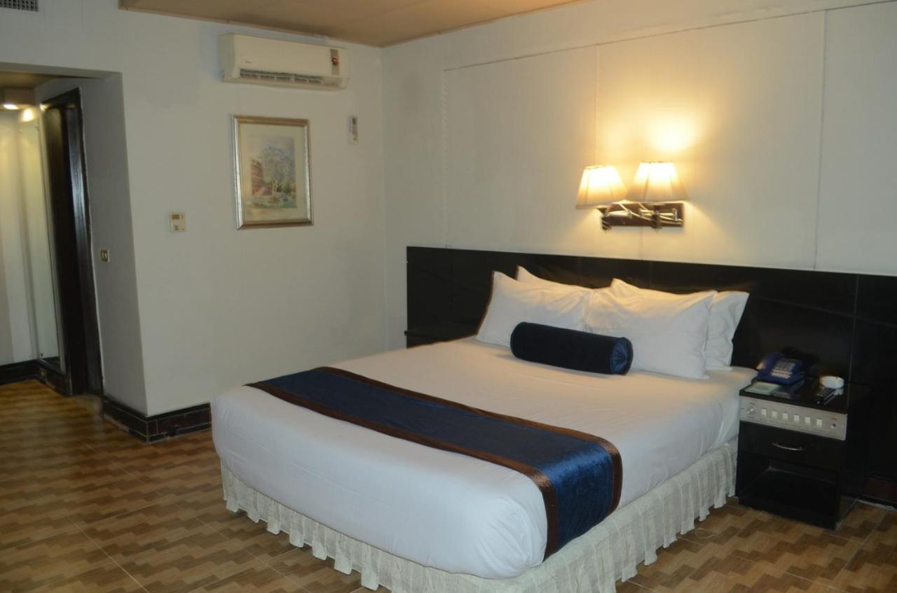 Mulberry Residence Luxury Rooms Iszlámábád Kültér fotó